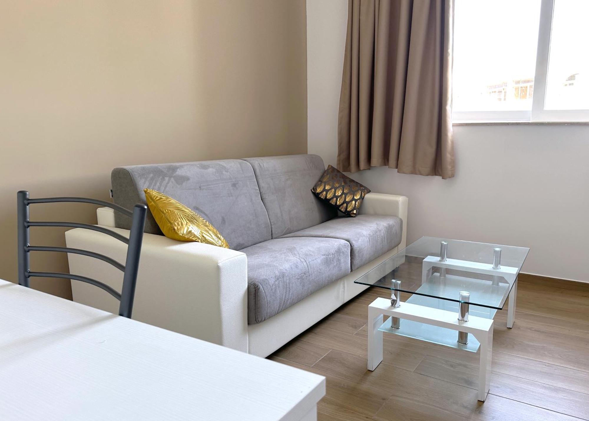 Miami Apartments Saint Julian's Ngoại thất bức ảnh