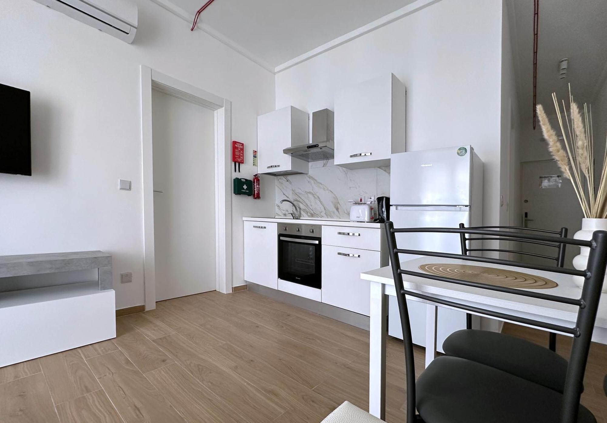Miami Apartments Saint Julian's Ngoại thất bức ảnh