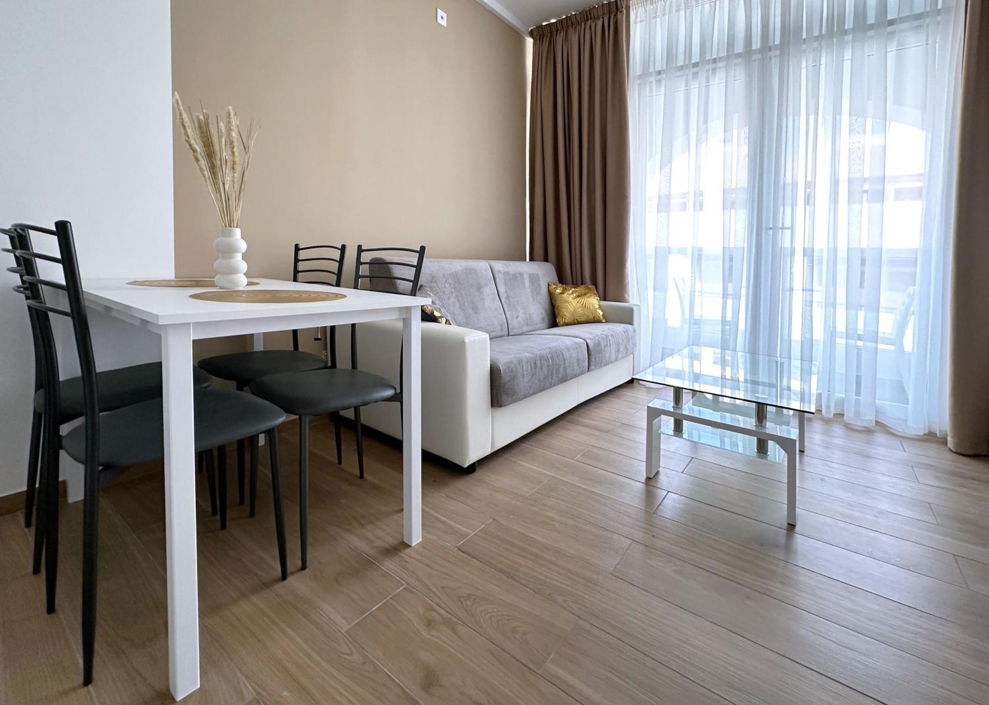 Miami Apartments Saint Julian's Ngoại thất bức ảnh