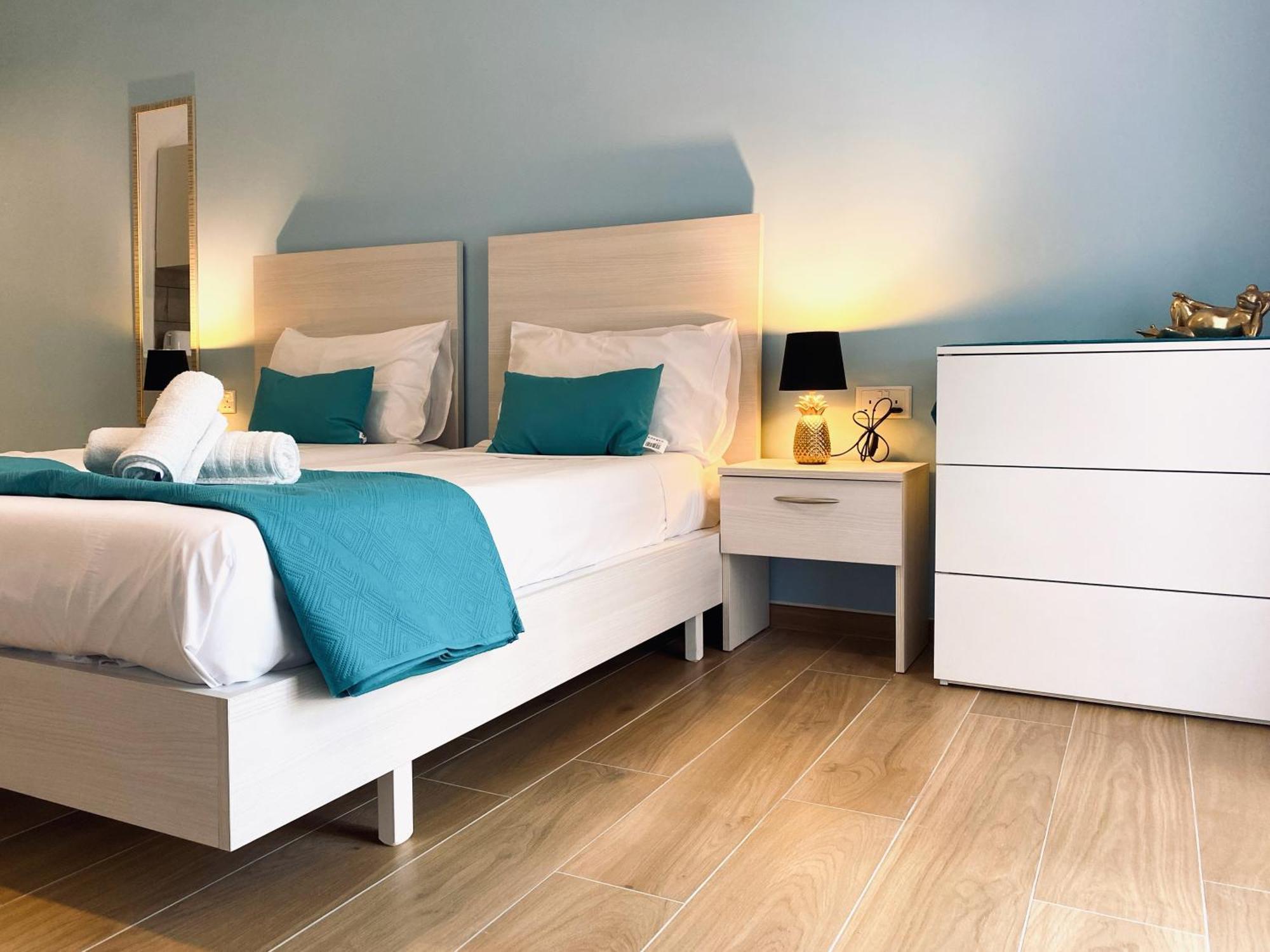 Miami Apartments Saint Julian's Ngoại thất bức ảnh