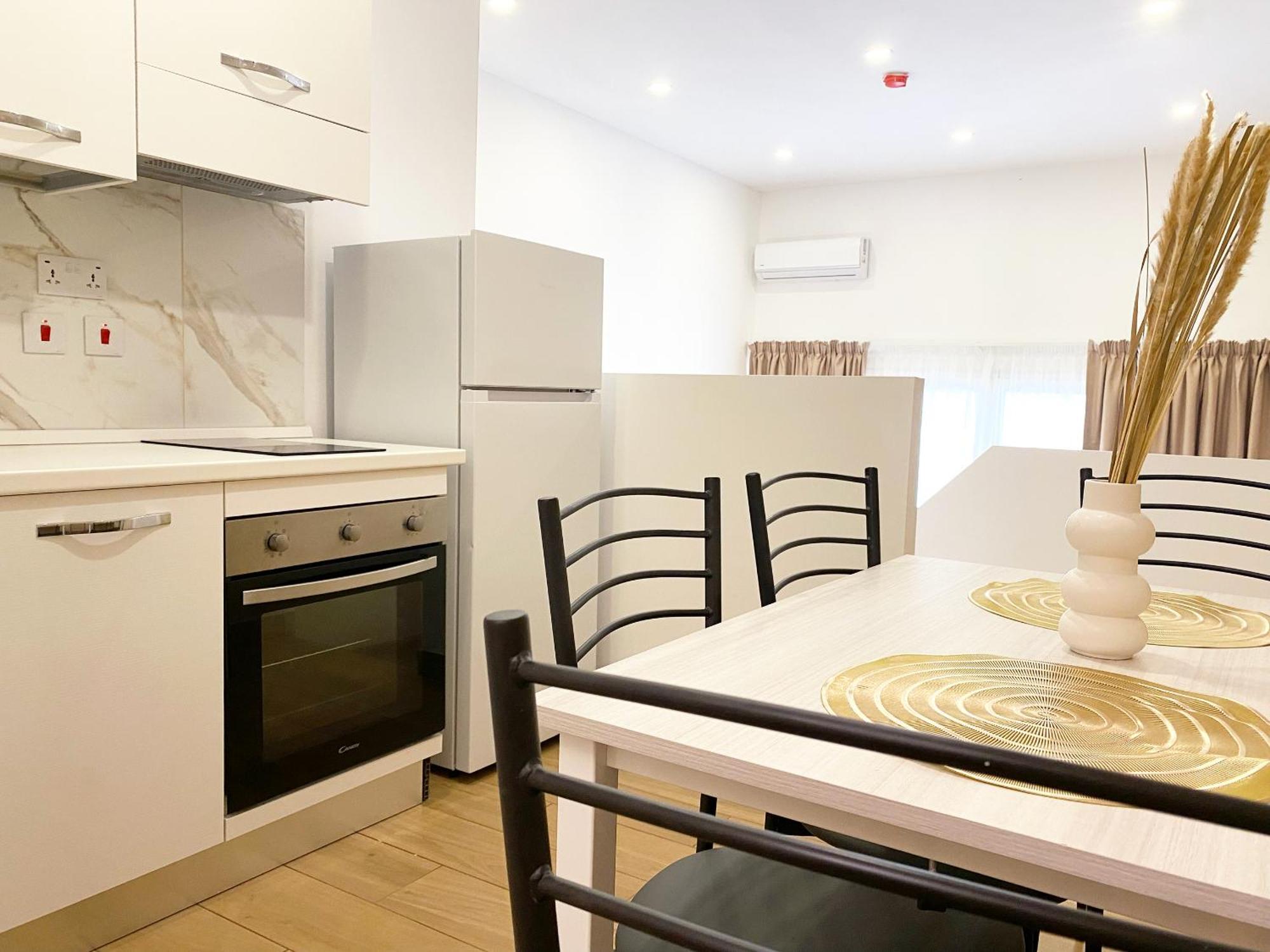 Miami Apartments Saint Julian's Ngoại thất bức ảnh