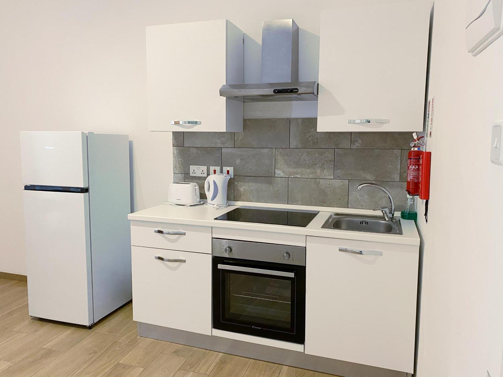 Miami Apartments Saint Julian's Ngoại thất bức ảnh