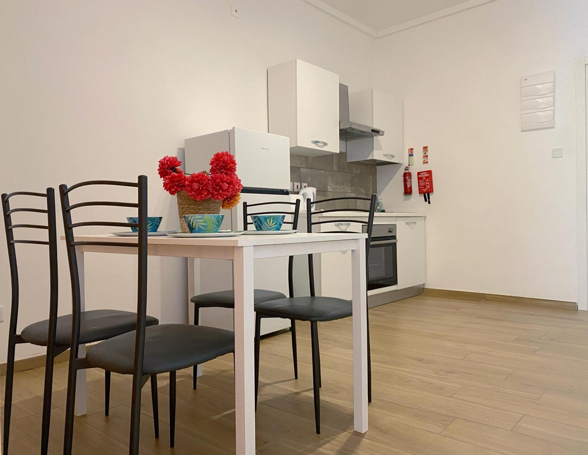 Miami Apartments Saint Julian's Ngoại thất bức ảnh